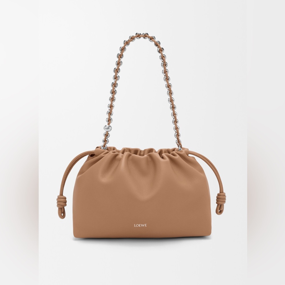 Loewe  Shoulder Bag with Chain Detail - Picture 3 of 9